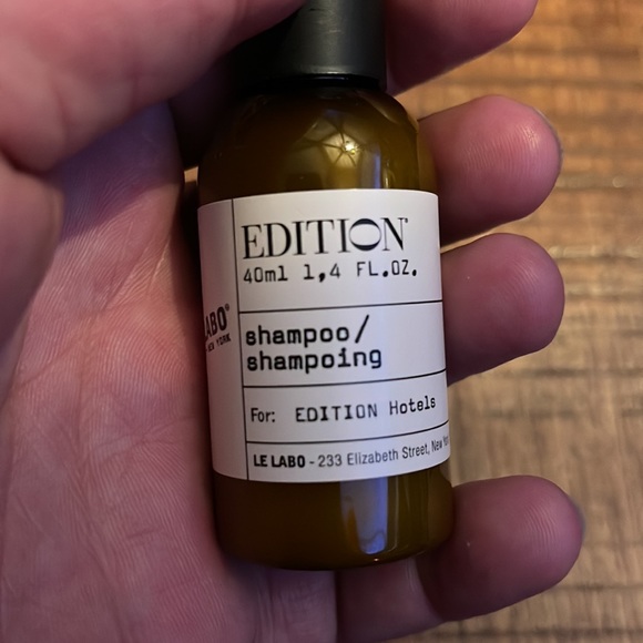 Le Labo Tea Noir Edition Hotel travel set - Picture 3 of 3